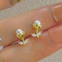 Golden Shell Pearl Flower Cubic Zirconia Stud Earrings - Sterling Silver