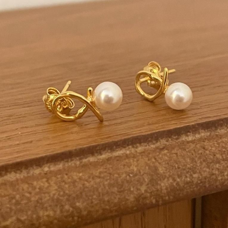 Golden Shell Pearl Hollow Knot Stud Earrings - Sterling Silver